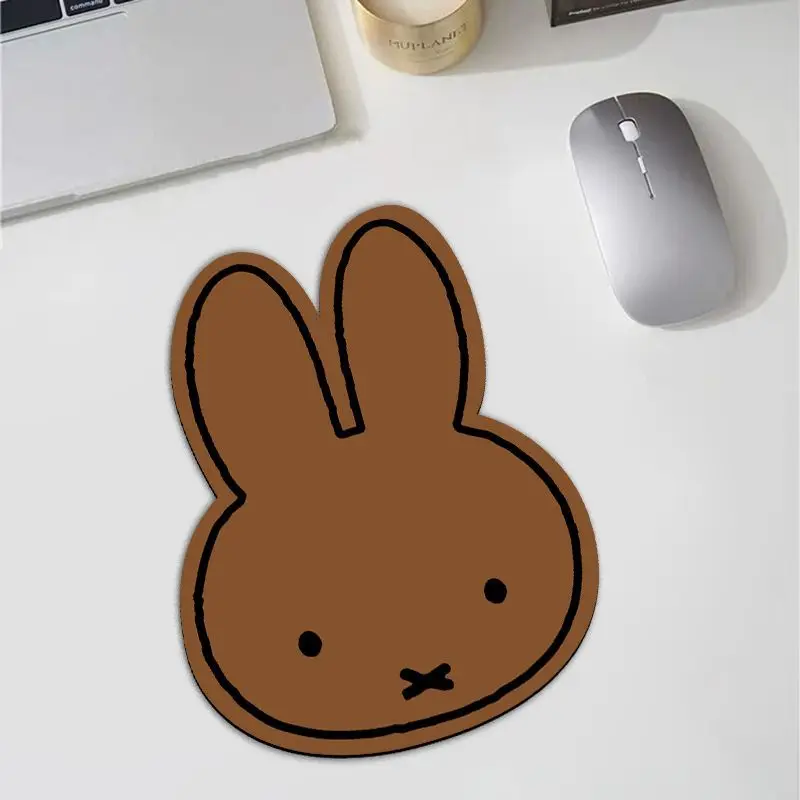 Tappetino per Mouse a Forma di - Gaming Keyboard And Mouse Pad recensione e prezzo
